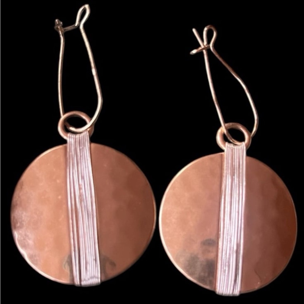 HLM soho goldtone dangle disc earrings.